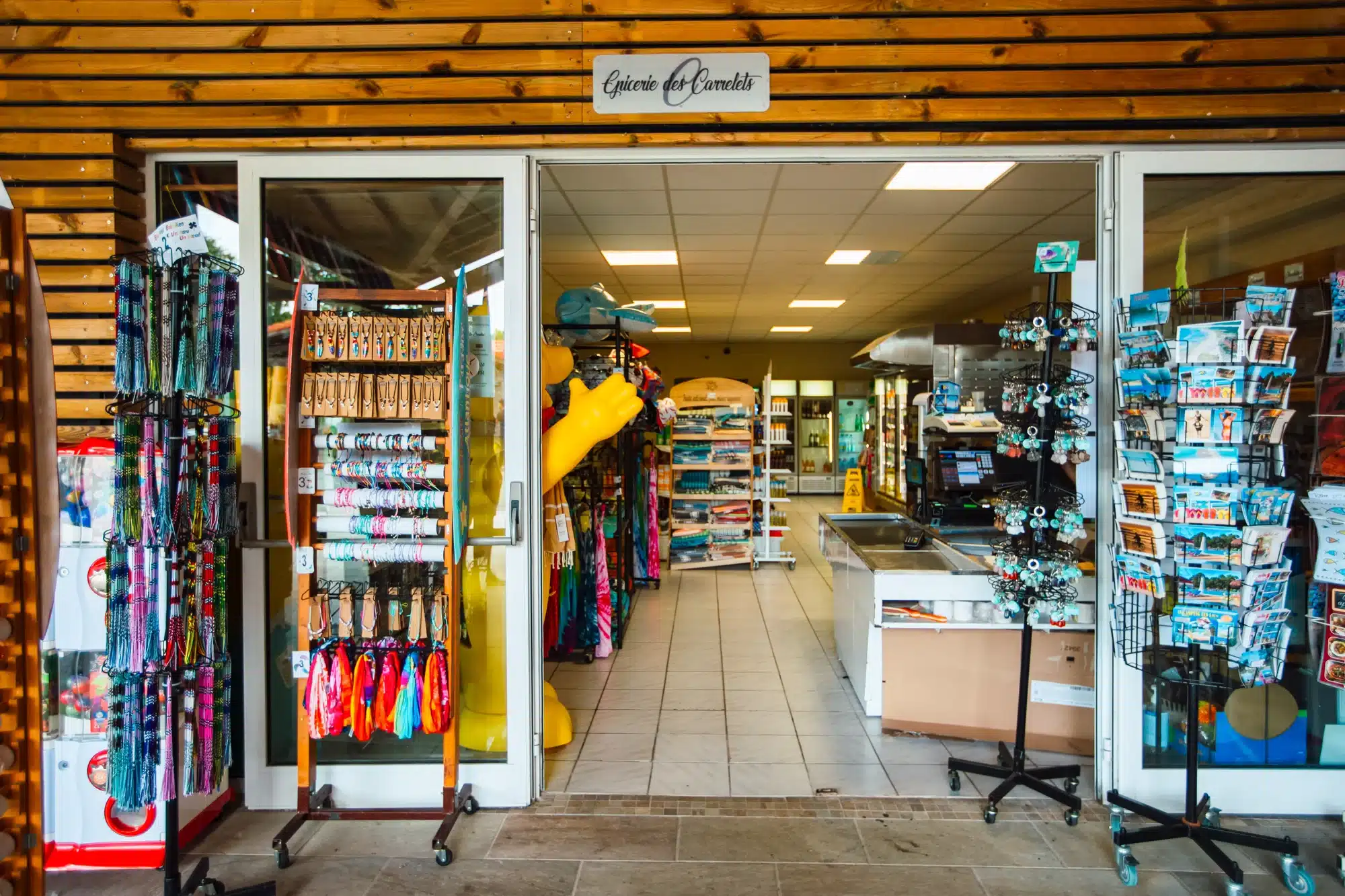 tienda de comestibles camping